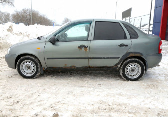 Подержанный автомобиль LADA (ВАЗ) Kalina Sedan 2007 года (8 фото)