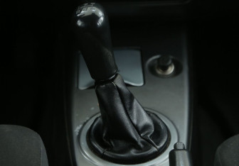 Подержанный автомобиль Mitsubishi Lancer Sedan 2006 года (15 фото)