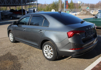 Подержанный автомобиль Skoda Rapid Liftback 2021 года (5 фото)