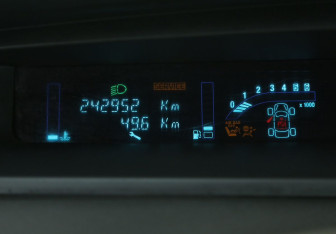 Подержанный автомобиль Renault Scenic 2009 года (18 фото)