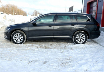 Подержанный автомобиль Volkswagen Passat Wagon 2017 года (8 фото)