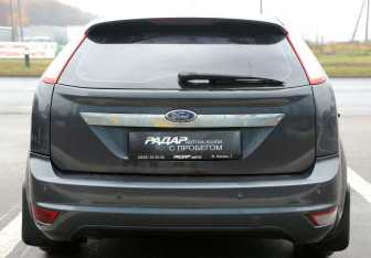 Подержанный автомобиль Ford Focus Hatchback 2008 года (5 фото)