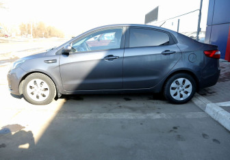 Подержанный автомобиль Kia Rio Sedan 2014 года (8 фото)