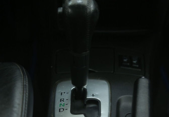 Подержанный автомобиль Mitsubishi Outlander 2006 года (15 фото)