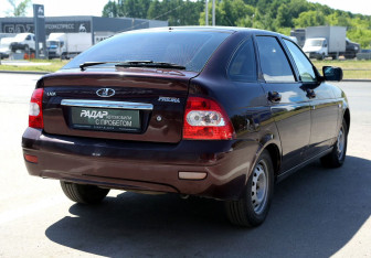 Подержанный автомобиль LADA (ВАЗ) Priora Hatchback 2012 года (6 фото)