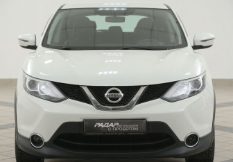 Подержанный автомобиль Nissan Qashqai 2018 года (6 фото)