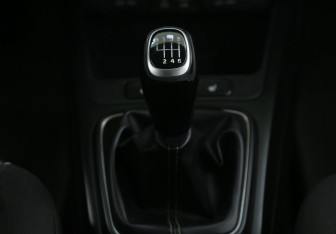 Подержанный автомобиль Kia Rio Sedan 2017 года (15 фото)