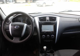 Подержанный автомобиль Datsun on-DO 2015 года (14 фото)