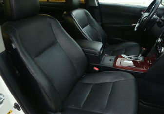 Подержанный автомобиль Toyota Camry Sedan 2014 года (10 фото)