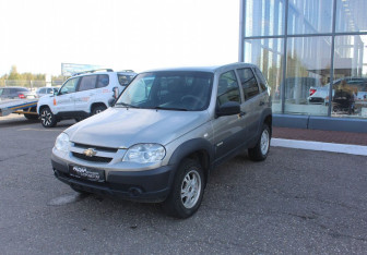 Подержанный автомобиль Chevrolet Niva 2016 года (3 фото)
