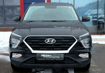 Подержанный автомобиль Hyundai Creta 2022 года (2 фото)