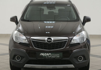 Подержанный автомобиль Opel Mokka 2012 года (6 фото)