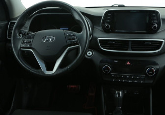 Подержанный автомобиль Hyundai Tucson 2019 года (14 фото)