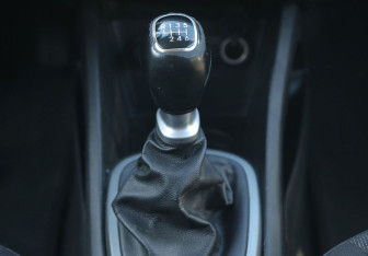 Подержанный автомобиль Kia Rio Sedan 2014 года (13 фото)