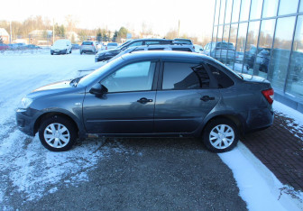 Подержанный автомобиль LADA (ВАЗ) Granta Sedan 2018 года (4 фото)