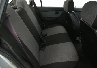 Подержанный автомобиль Daewoo Nexia Sedan 2010 года (11 фото)
