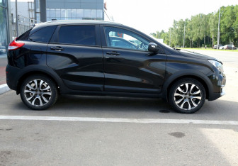Подержанный автомобиль LADA (ВАЗ) XRAY 2019 года (7 фото)