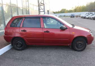 Подержанный автомобиль LADA (ВАЗ) Kalina Wagon 2010 года (8 фото)