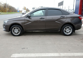 Подержанный автомобиль LADA (ВАЗ) Vesta Sedan 2016 года (8 фото)