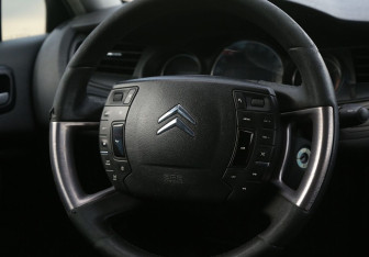 Подержанный автомобиль Citroen C5 Wagon 2008 года (16 фото)