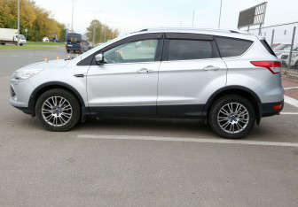 Подержанный автомобиль Ford Kuga 2013 года (8 фото)