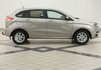 Подержанный автомобиль LADA (ВАЗ) XRAY 2016 года (5 фото)