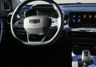 Подержанный автомобиль Geely Coolray 2021 года (14 фото)