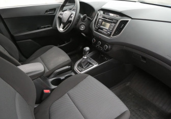 Подержанный автомобиль Hyundai Creta 2017 года (9 фото)