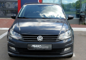 Подержанный автомобиль Volkswagen Polo Sedan 2017 года (2 фото)