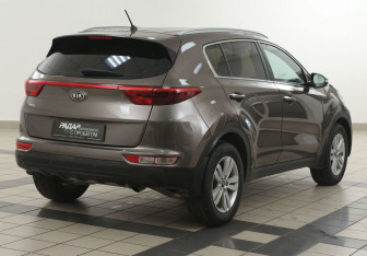 Подержанный автомобиль Kia Sportage 2016 года (4 фото)