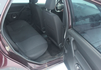 Подержанный автомобиль LADA (ВАЗ) Granta Sedan 2013 года (14 фото)