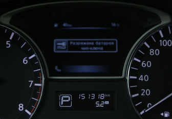 Подержанный автомобиль Nissan Teana 2014 года (23 фото)