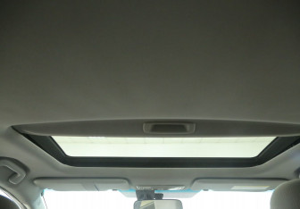 Подержанный автомобиль Honda Civic Sedan 2012 года (17 фото)