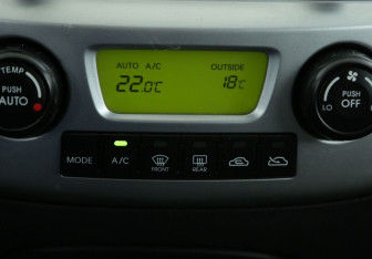 Подержанный автомобиль Kia Sportage 2010 года (17 фото)