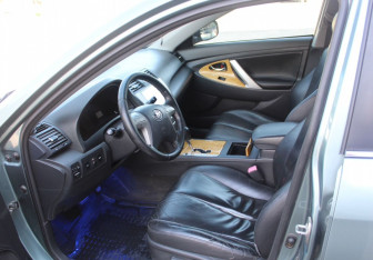 Подержанный автомобиль Toyota Camry Sedan 2006 года (10 фото)