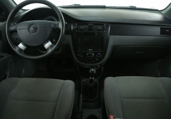 Подержанный автомобиль Chevrolet Lacetti Sedan 2007 года (12 фото)