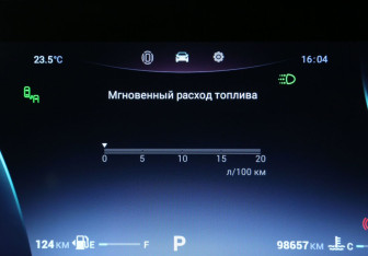 Подержанный автомобиль Omoda C5 2023 года (19 фото)
