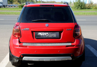 Подержанный автомобиль Suzuki SX4 Hatchback 2010 года (5 фото)