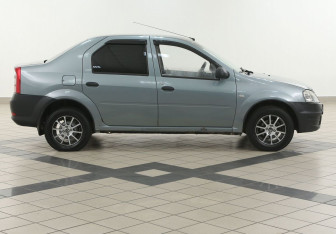 Подержанный автомобиль Renault Logan Sedan 2012 года (5 фото)