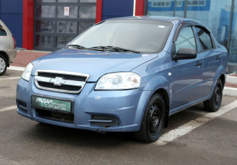 Подержанный автомобиль Chevrolet Aveo Sedan 2006 года (3 фото)