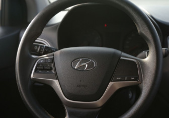 Подержанный автомобиль Hyundai Solaris Sedan 2019 года (16 фото)