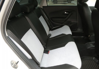 Подержанный автомобиль Volkswagen Polo Sedan 2013 года (11 фото)