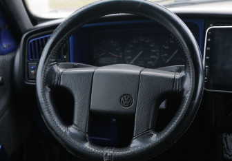 Подержанный автомобиль Volkswagen Passat Wagon 1989 года (16 фото)