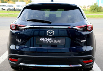 Подержанный автомобиль Mazda CX-9 2018 года (5 фото)