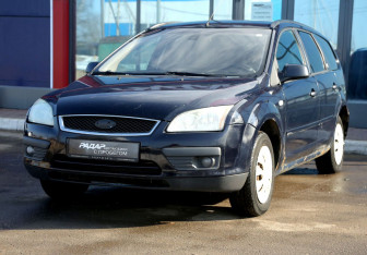 Подержанный автомобиль Ford Focus Wagon 2006 года (3 фото)
