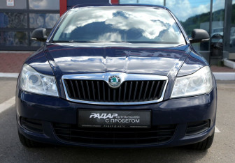 Подержанный автомобиль Skoda Octavia Liftback 2010 года (2 фото)