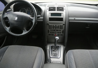 Подержанный автомобиль Peugeot 407 Sedan 2005 года (12 фото)