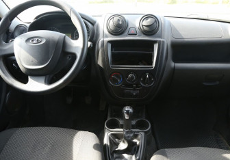 Подержанный автомобиль LADA (ВАЗ) Granta Sedan 2013 года (12 фото)