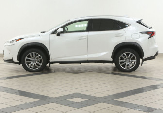 Подержанный автомобиль Lexus NX 2017 года (7 фото)