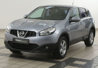Подержанный автомобиль Nissan Qashqai 2012 года (8 фото)
